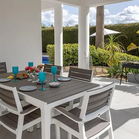 Villa Yolo With Private Pool, Coral-bay Peyia