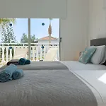 Yolo With Private Pool, Coral-bay Vilă Peyia