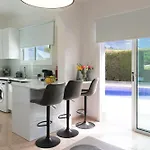 Yolo With Private Pool, Coral-bay Peyia