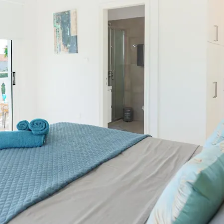 Yolo With Private Pool, Coral-bay ペイヤ