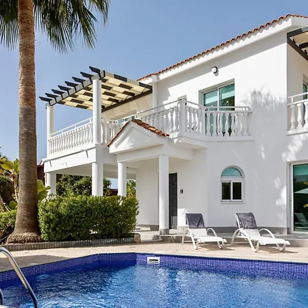 Vilă Yolo With Private Pool, Coral-bay