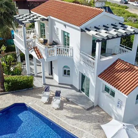 Yolo With Private Pool, Coral-bay 페이야